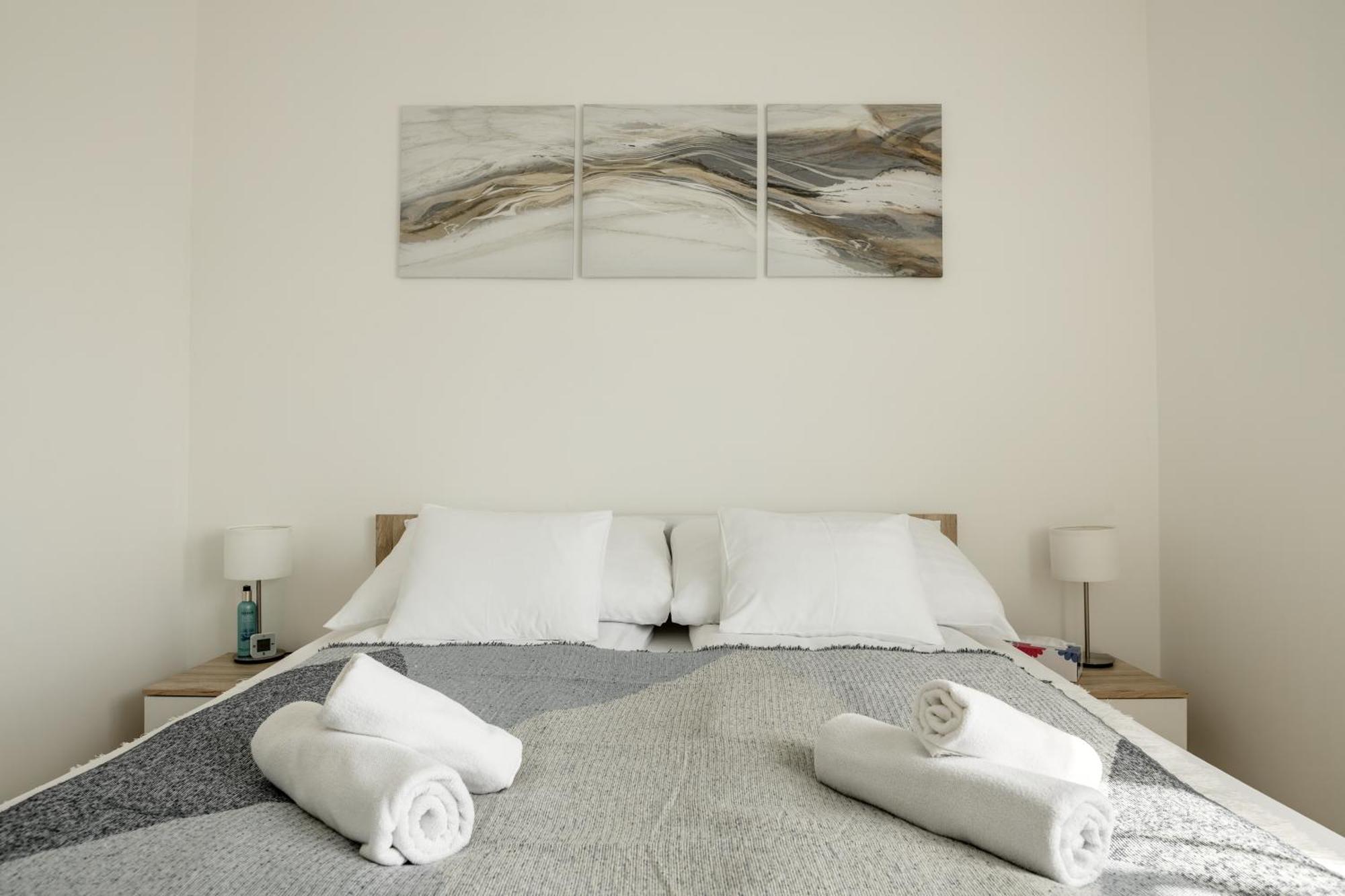 Malompark Apartman With Free Parking 德布勒森 外观 照片