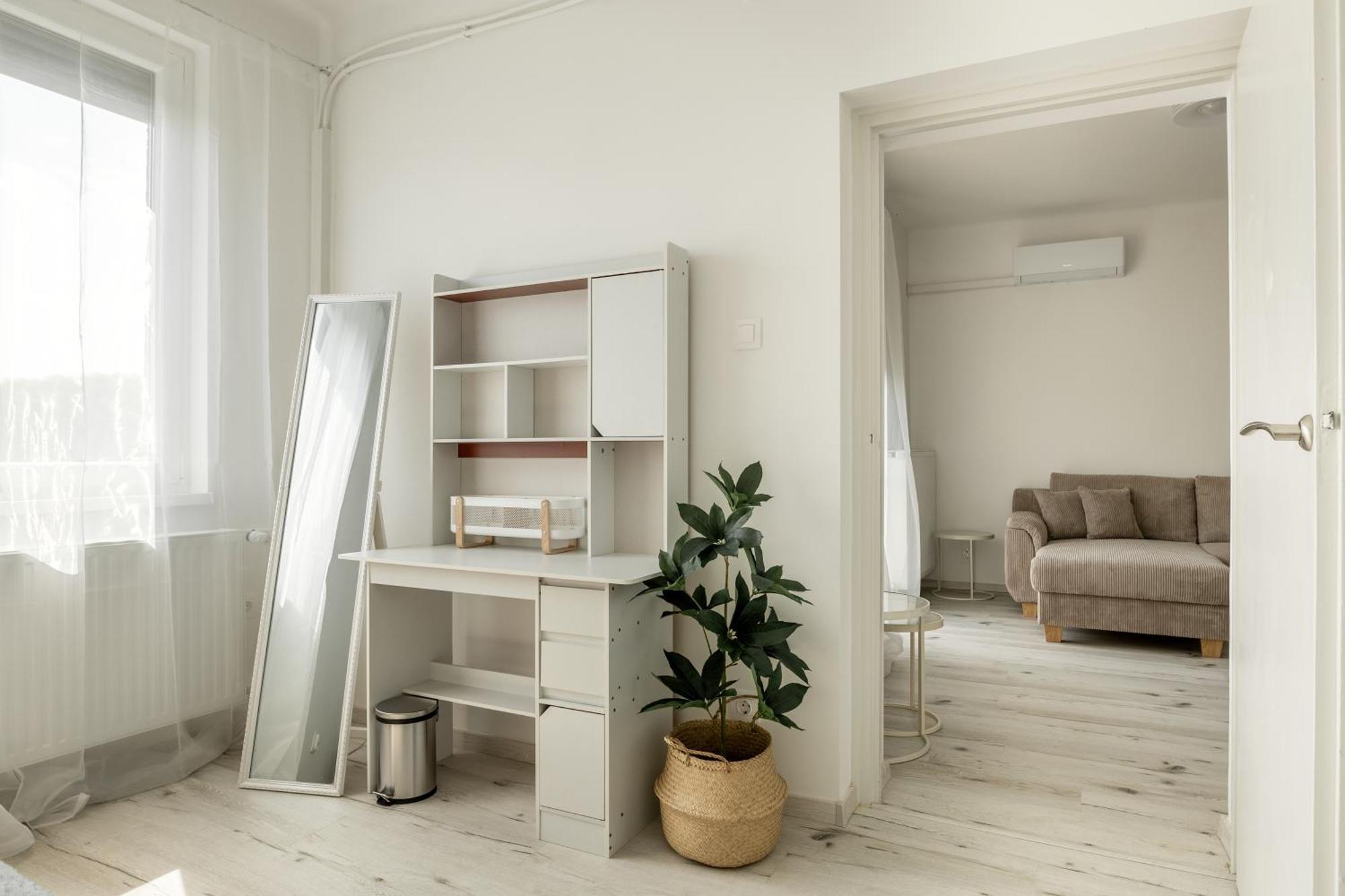 Malompark Apartman With Free Parking 德布勒森 外观 照片