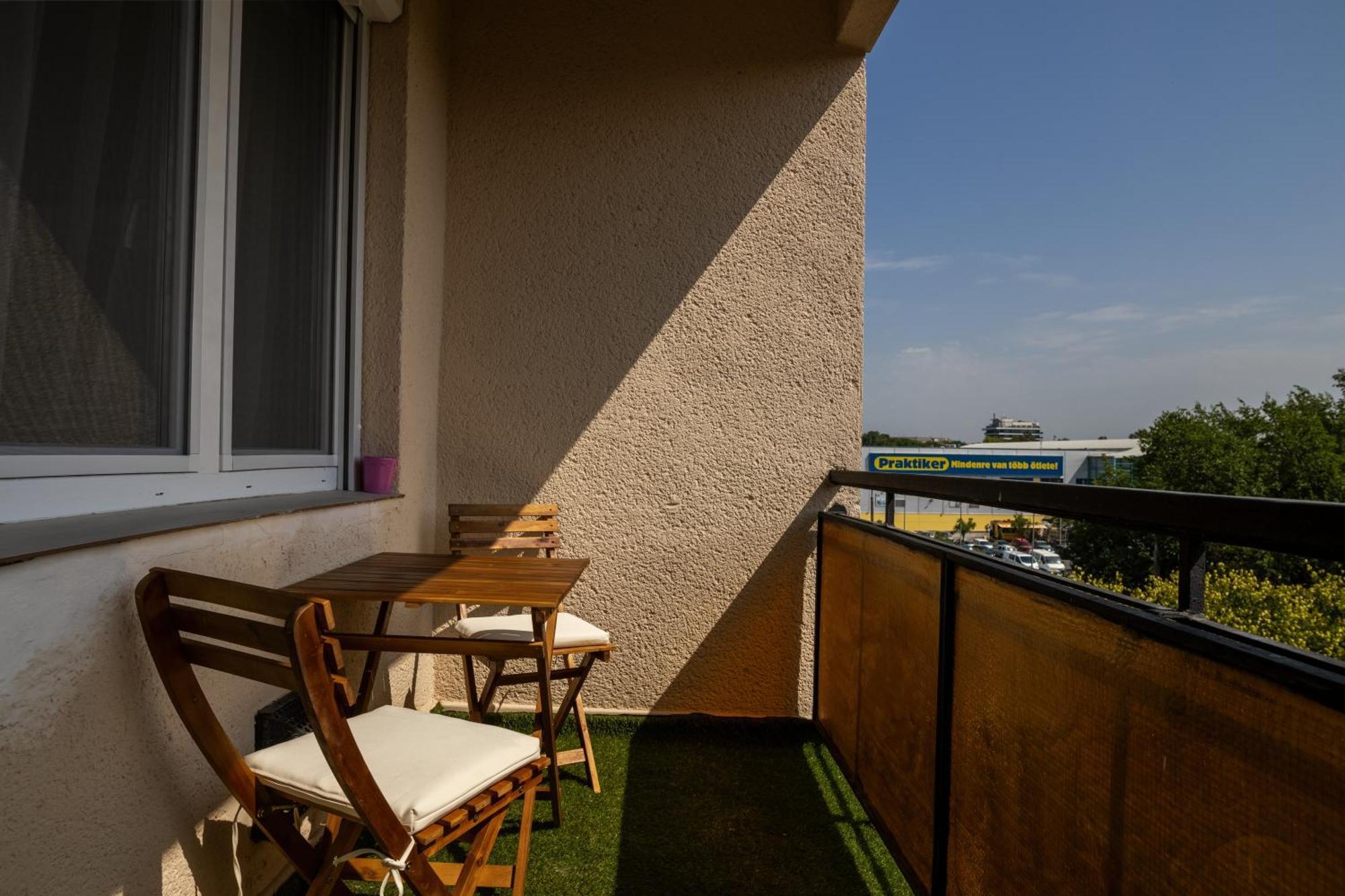 Malompark Apartman With Free Parking 德布勒森 外观 照片